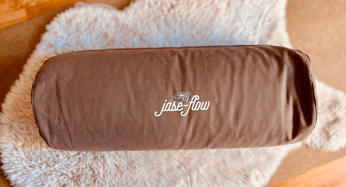 Unser natürliches Yogabolster dein perfektes Hilfsmittel für Yin-Yoga oder Meditation