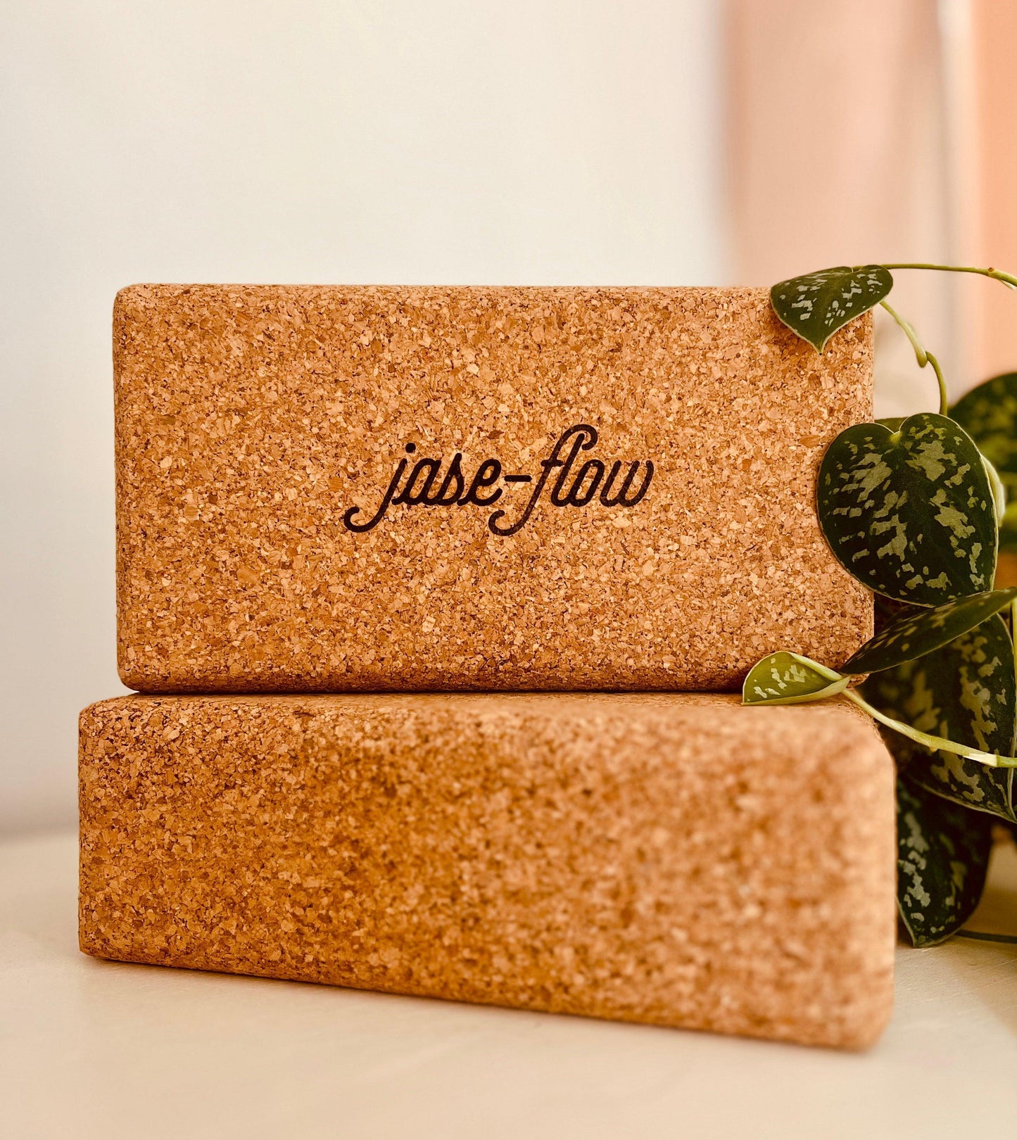 Yogablock-Set rectangular (rechteckig) aus 100% Kork made with love in Portugal - natürliches Yogazubehör