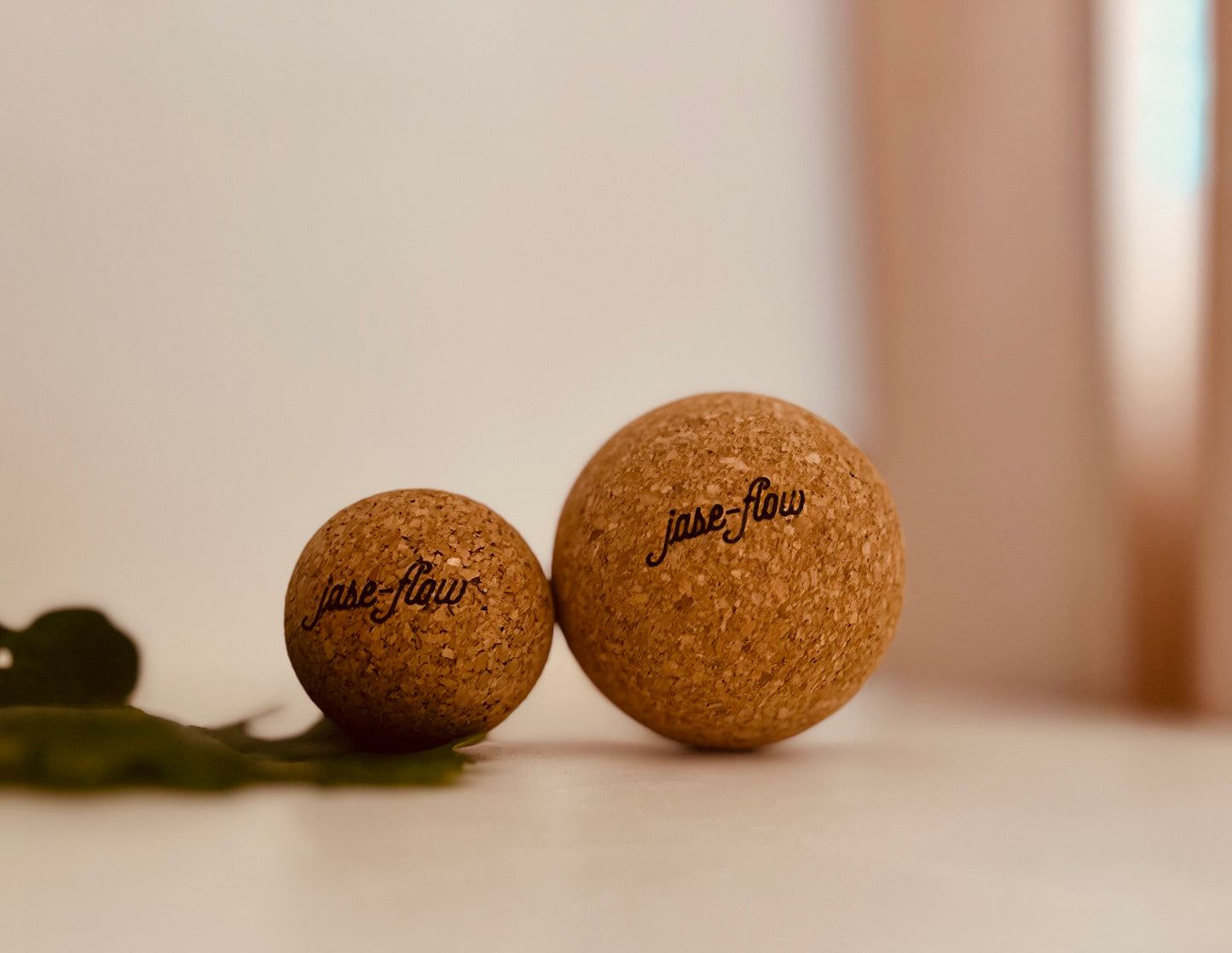 Faszien-Set Kork  für Einsteiger mit zwei Bällen in verschiedenen Größen  für die Plantarfaszie und Triggerpunkttherapie