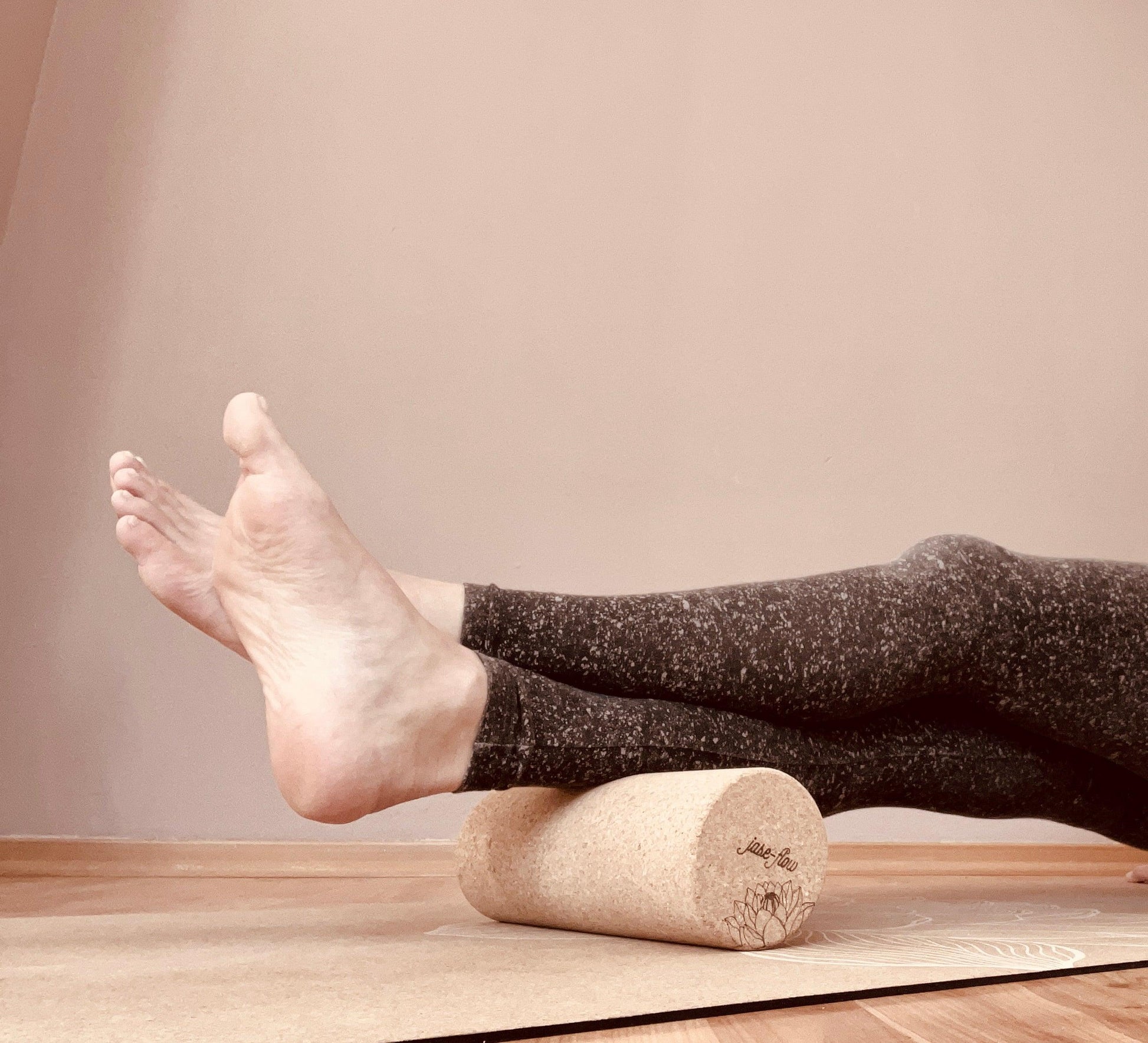 Faszien Training mit Faszienrolle Kork  für Waden - umweltfreundlich und nachhaltig