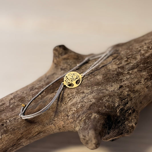 filigranes Armband mit Lebensbaum in Gelbgold mit verstellbaren Schiebeknoten