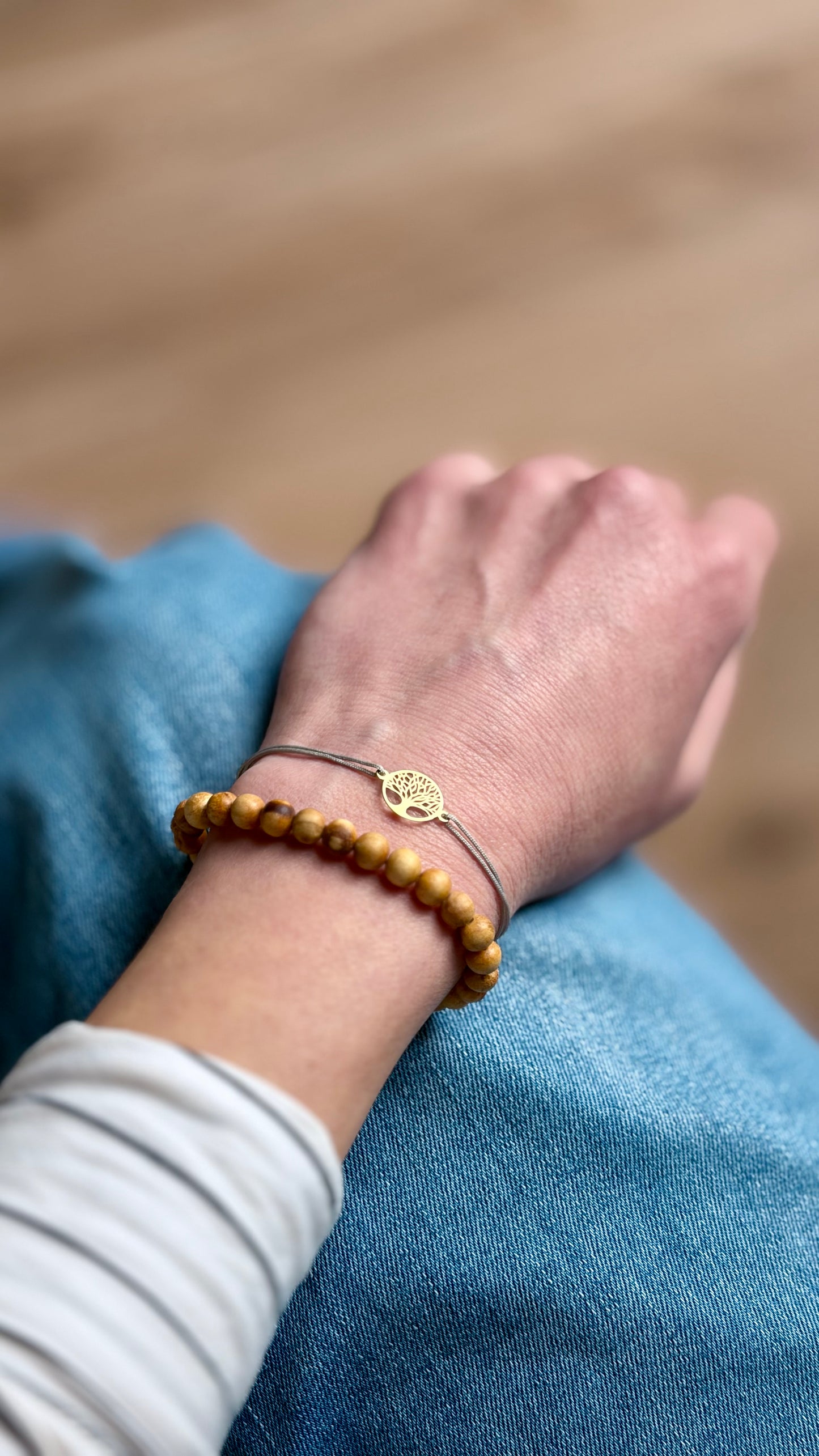 Palo Santo Armband aus Naturholz kombiniert mit Lebensbaum Kette 
Gold 